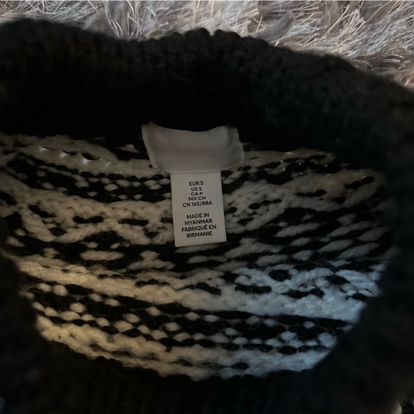 H&M sweater - Picture 3 of 3